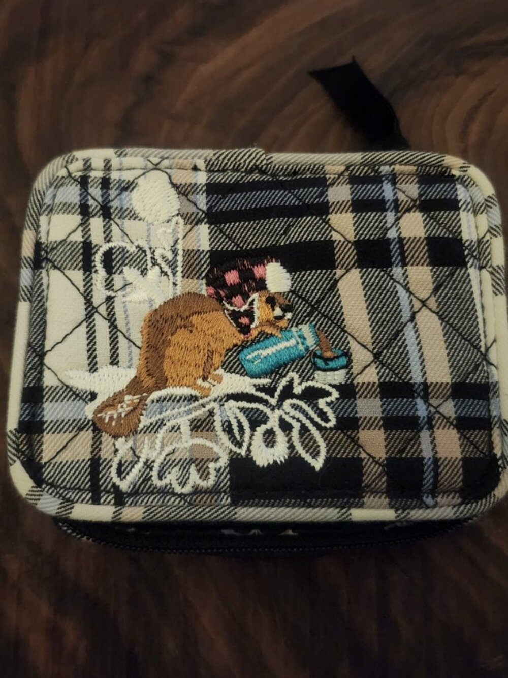 Vera Bradley Cozy Plaid Neutral Travel Pill Case Embroidered Beaver Pattern NWOT